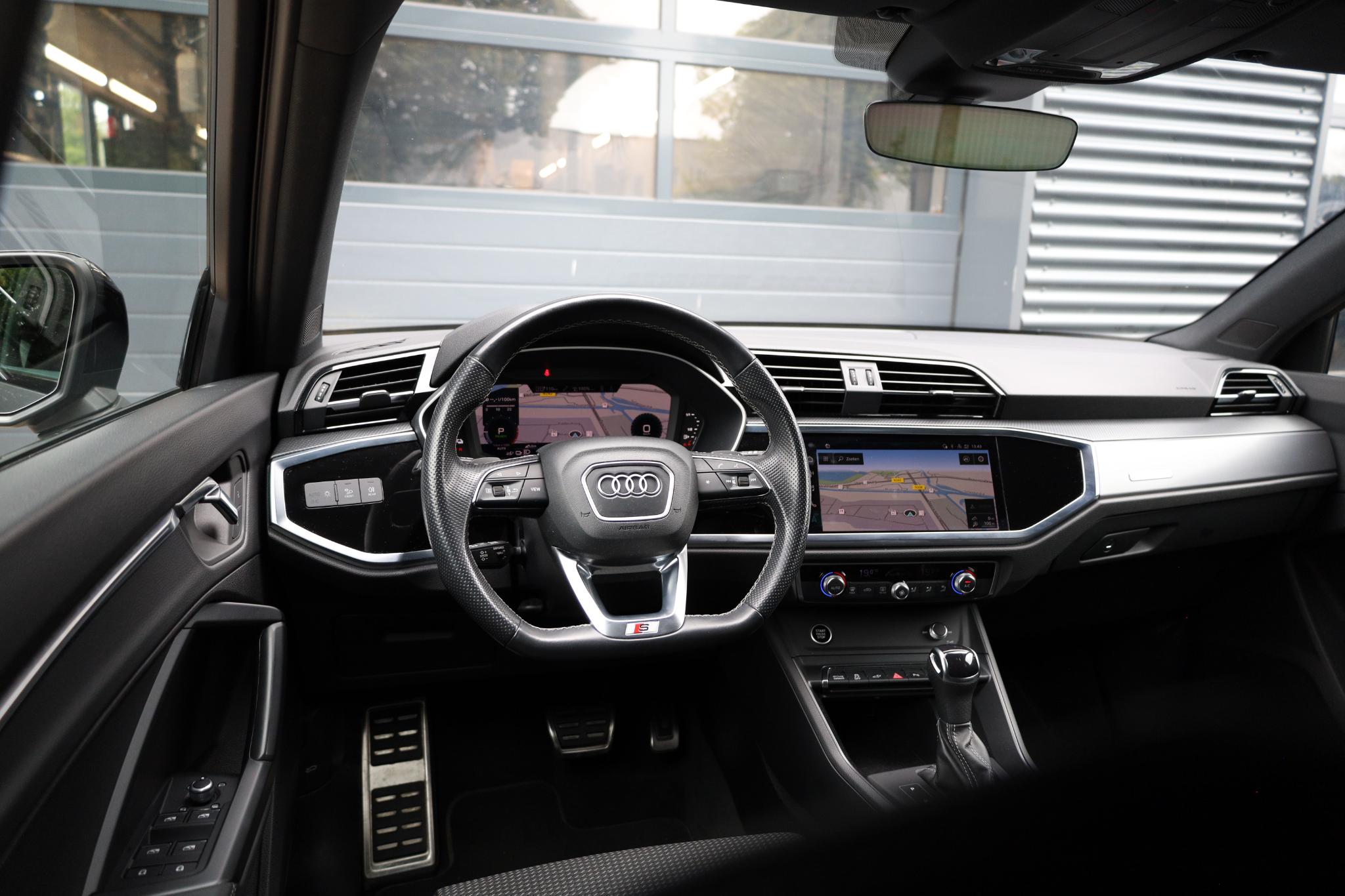 Foto van Audi Q3 E-tron