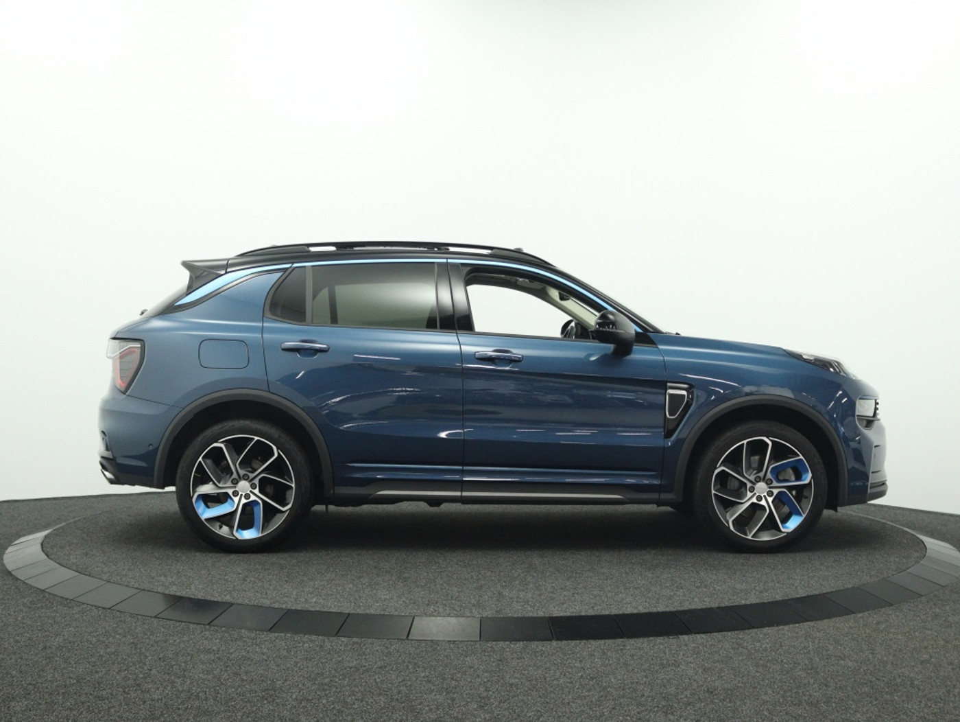 Foto van Lynk&co LYNK & Co 01