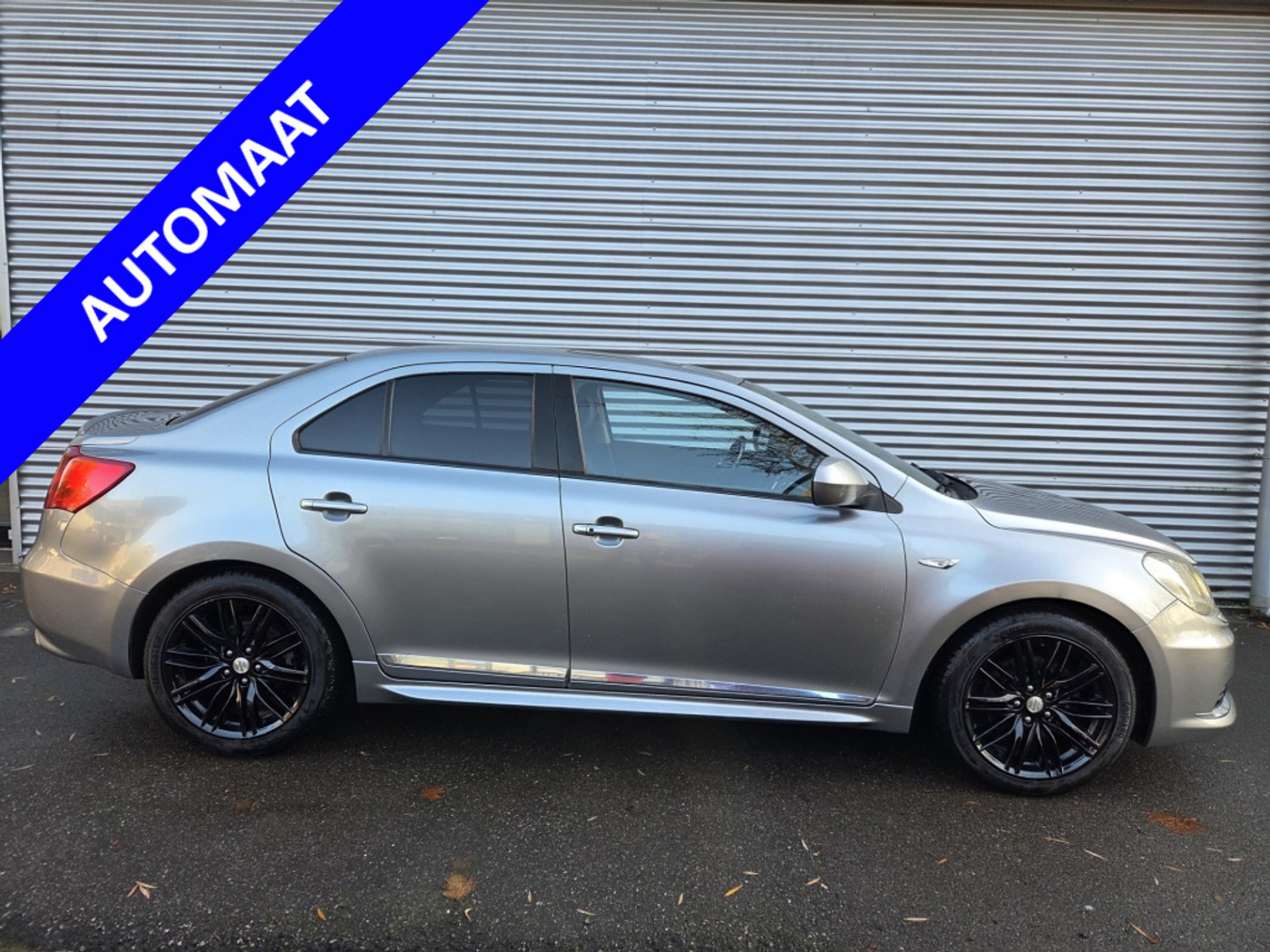 Suzuki Kizashi 2.4 Sport 2011 - voorkant