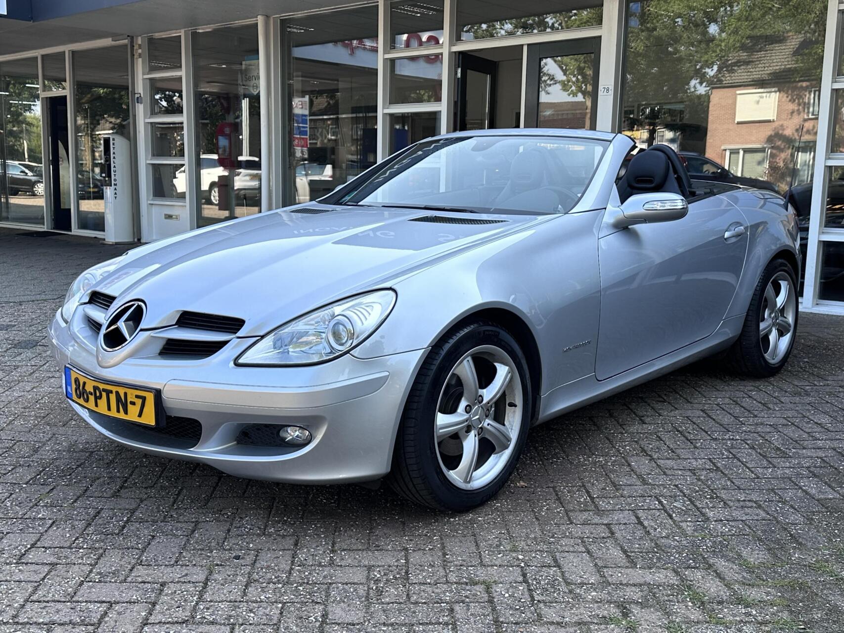 Foto van Mercedes-Benz SLK 200 Kompressor