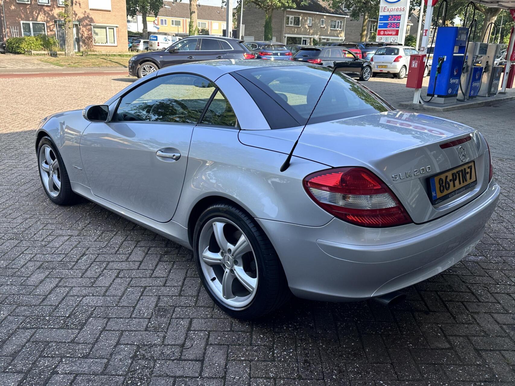 Foto van Mercedes-Benz SLK 200 Kompressor