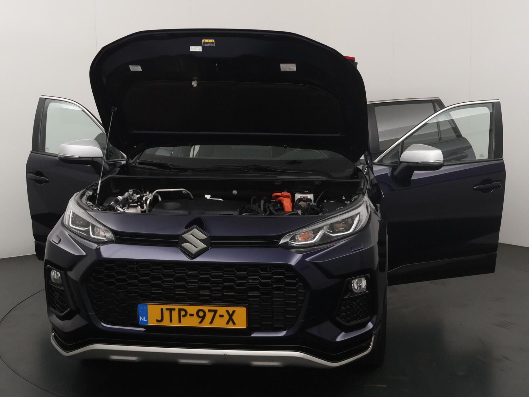 Foto van Suzuki Suzuki Across