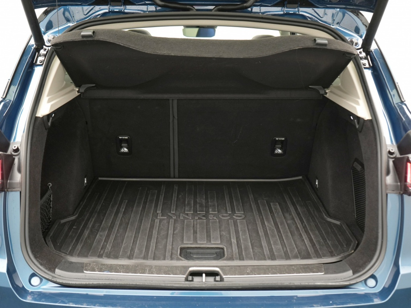 Foto van Lynk&co LYNK & Co 01