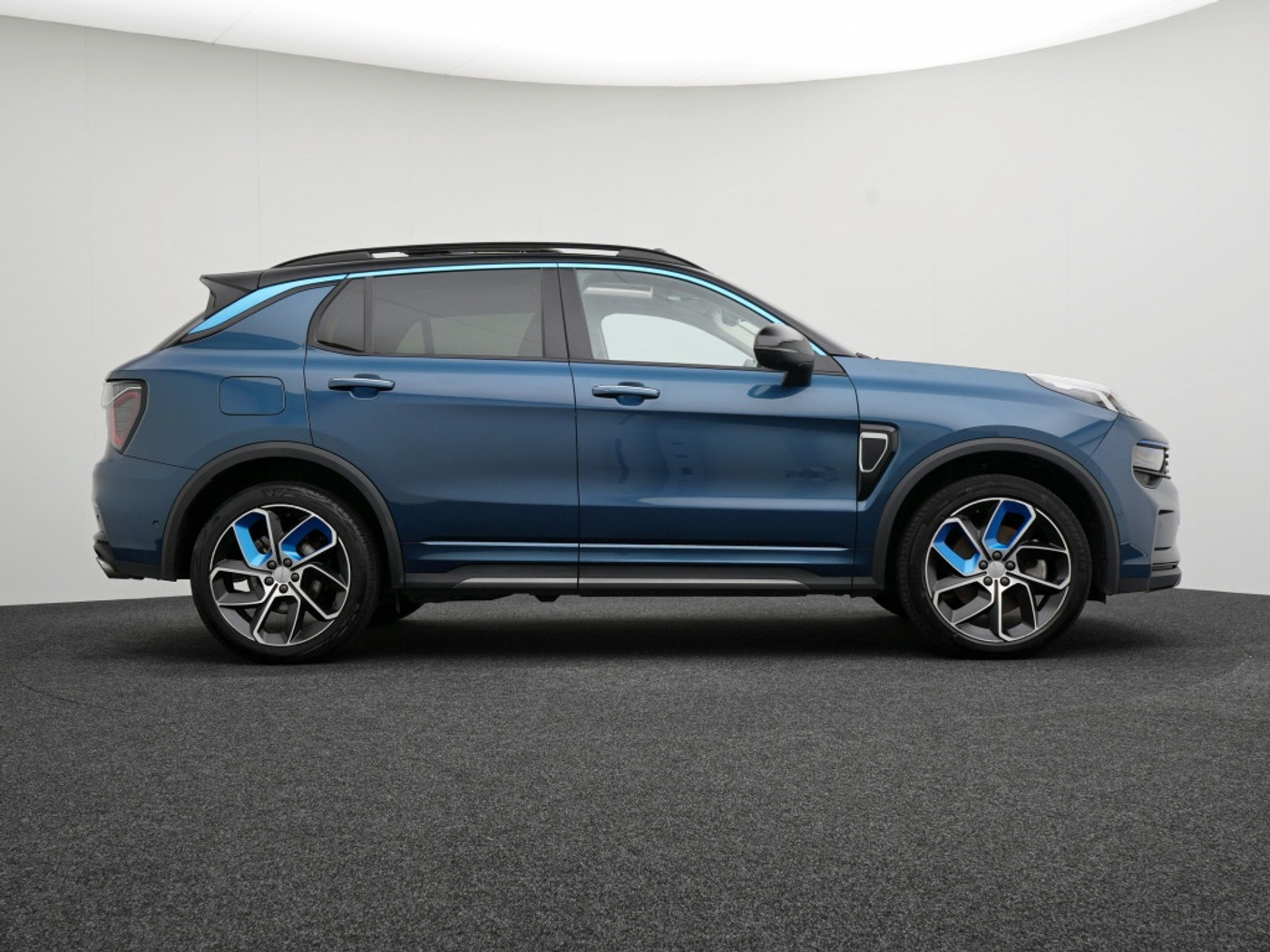 Foto van Lynk&co LYNK & Co 01