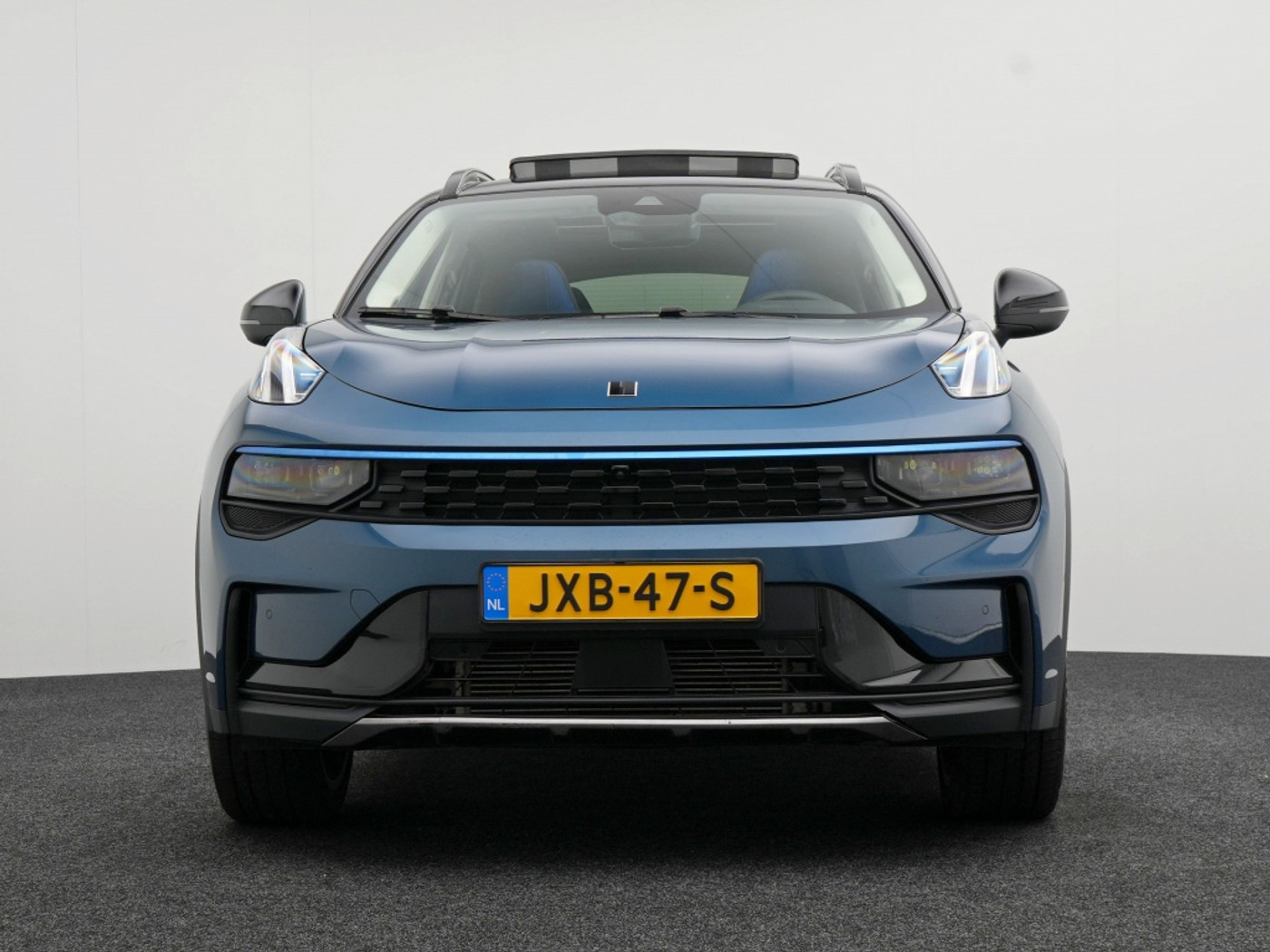 Foto van Lynk&co LYNK & Co 01