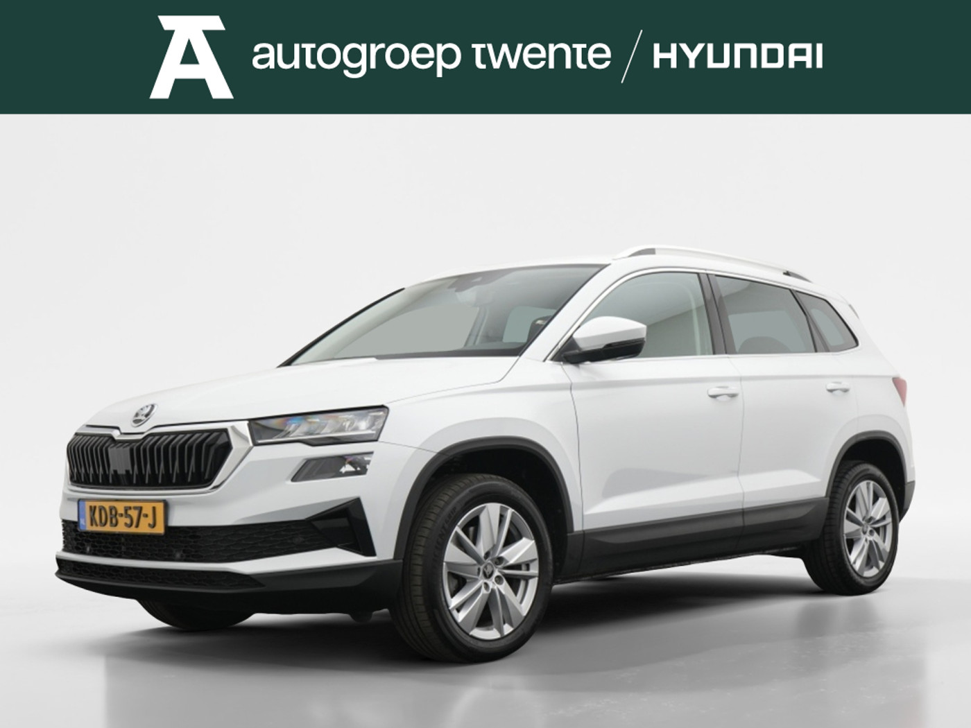Skoda Karoq 1.5 TSI ACT Business Edition - Private lease 629 pm 2025 - voorkant