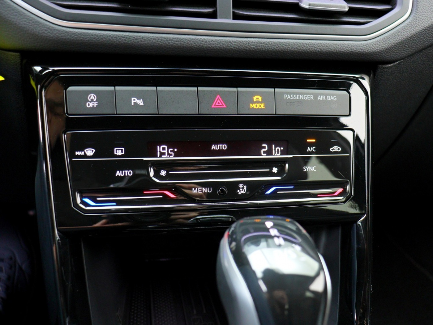 Foto van Volkswagen T-cross