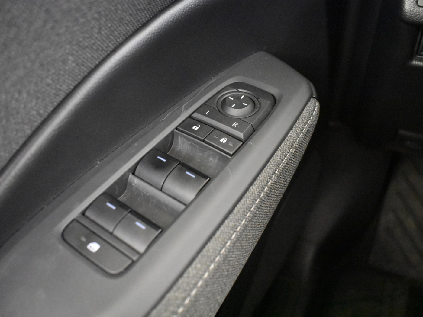 Foto van Lexus Lexus LBX