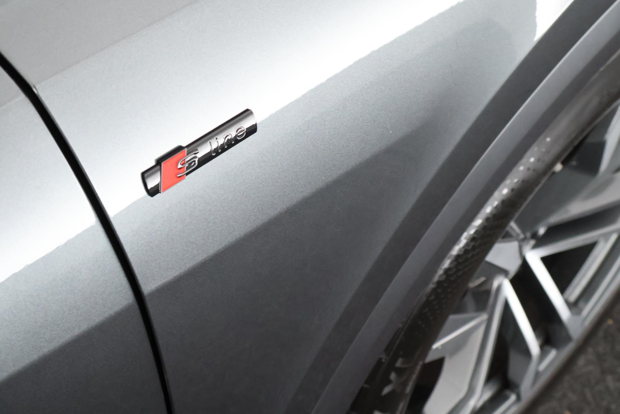 Foto van Audi Q8