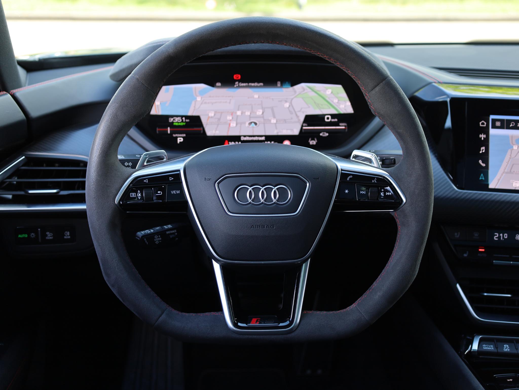 Foto van Audi RS E-tron GT