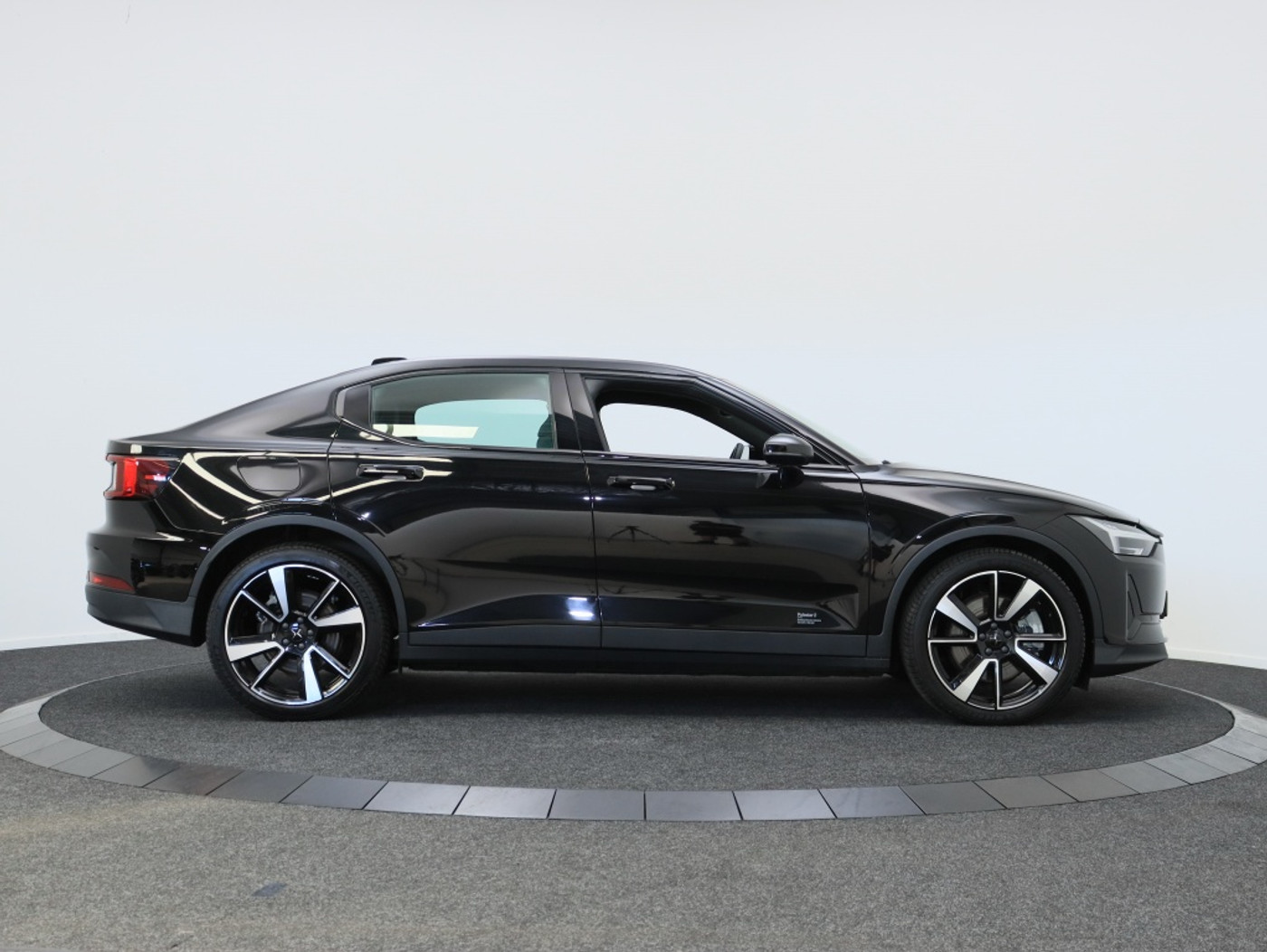 Foto van Polestar Polestar 2