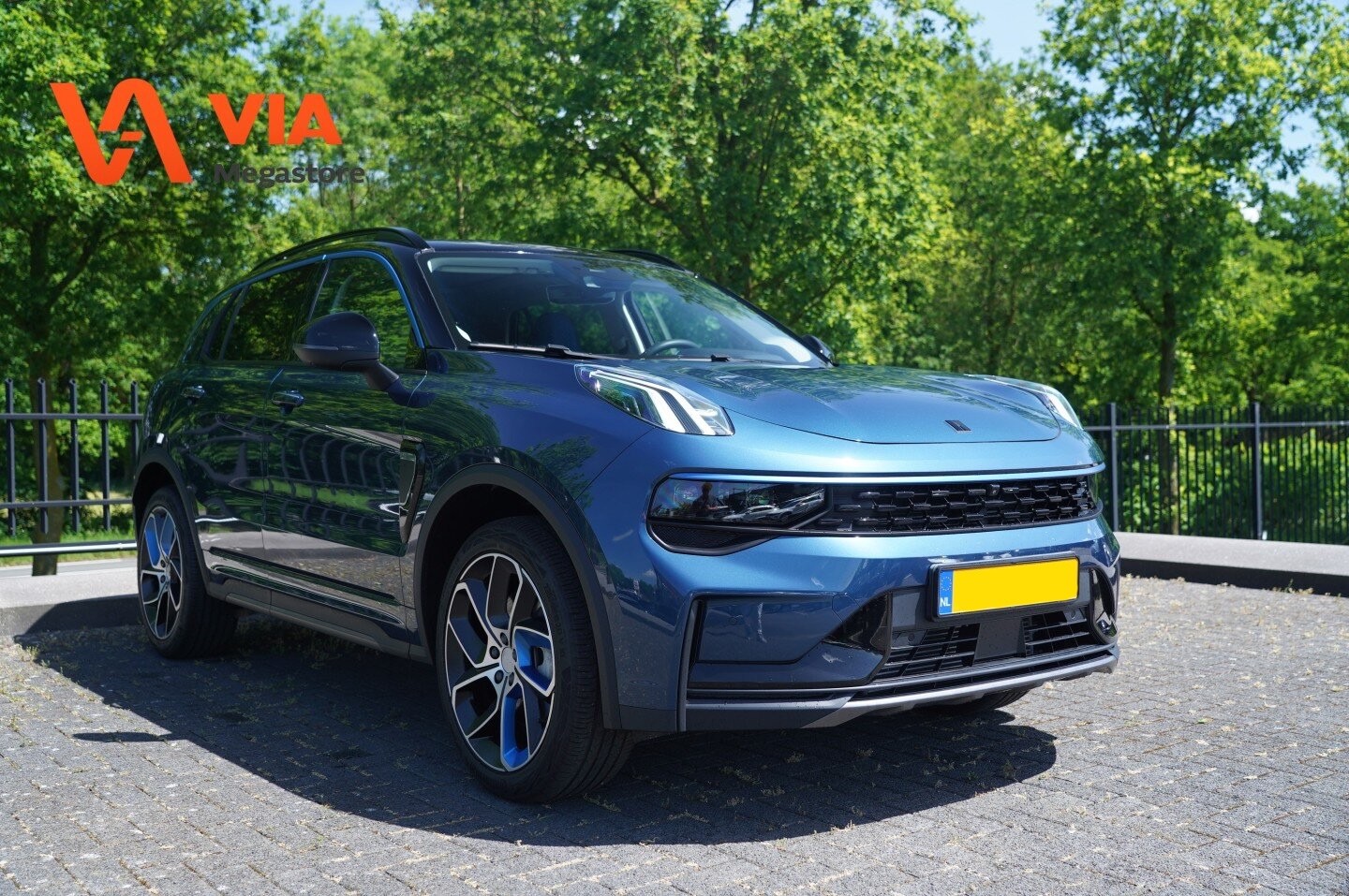 Foto van Lynk&co LYNK & Co 01