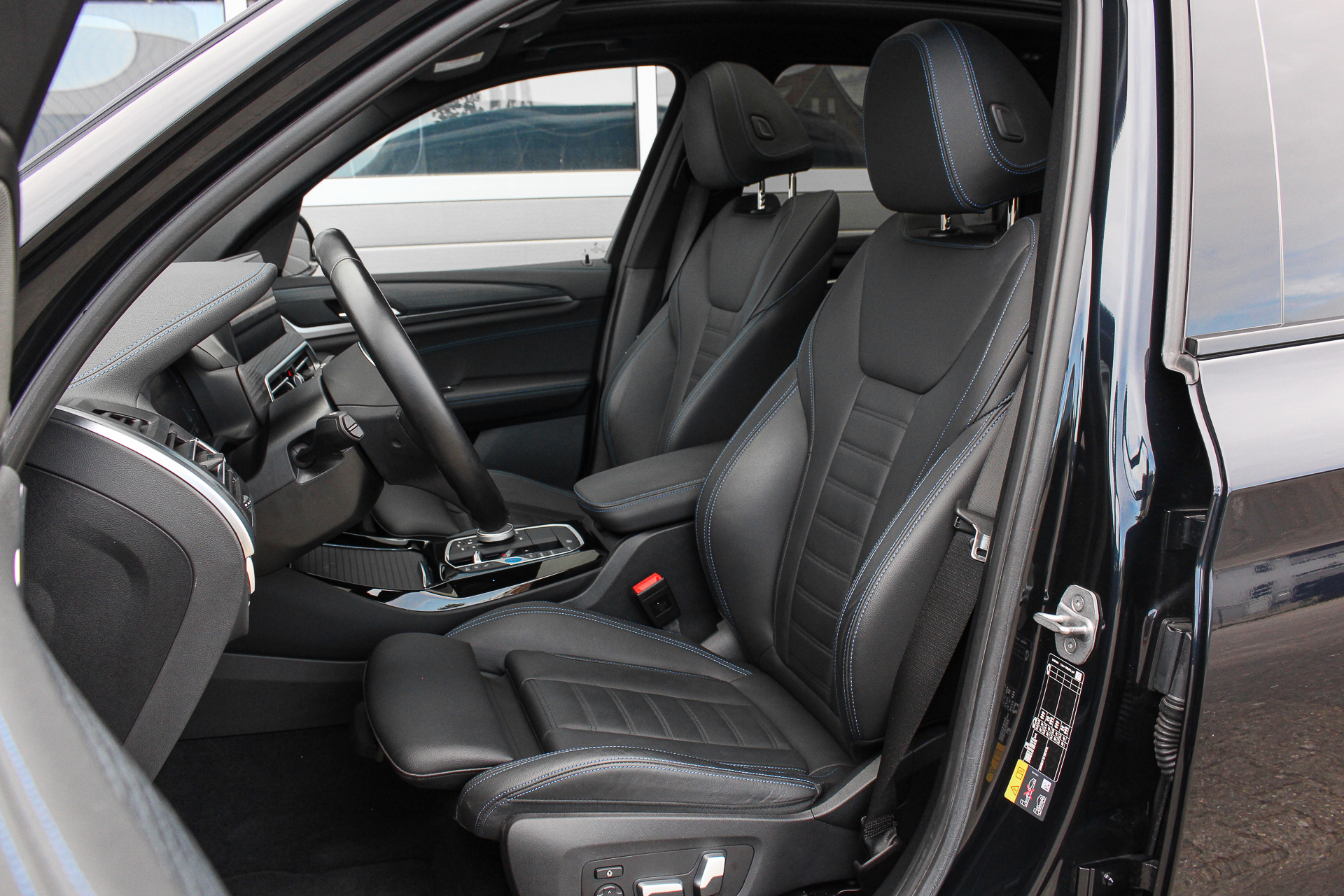 Foto van BMW Ix3