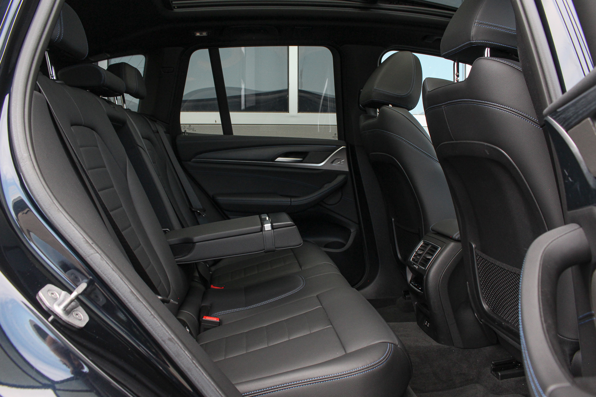 Foto van BMW Ix3