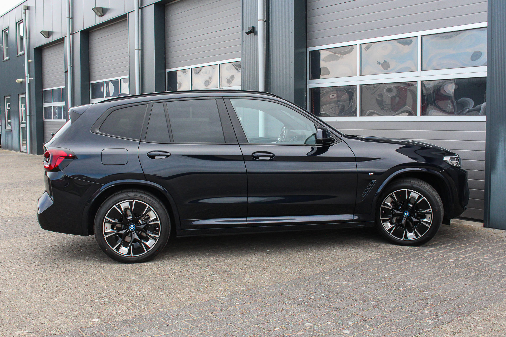 Foto van BMW Ix3