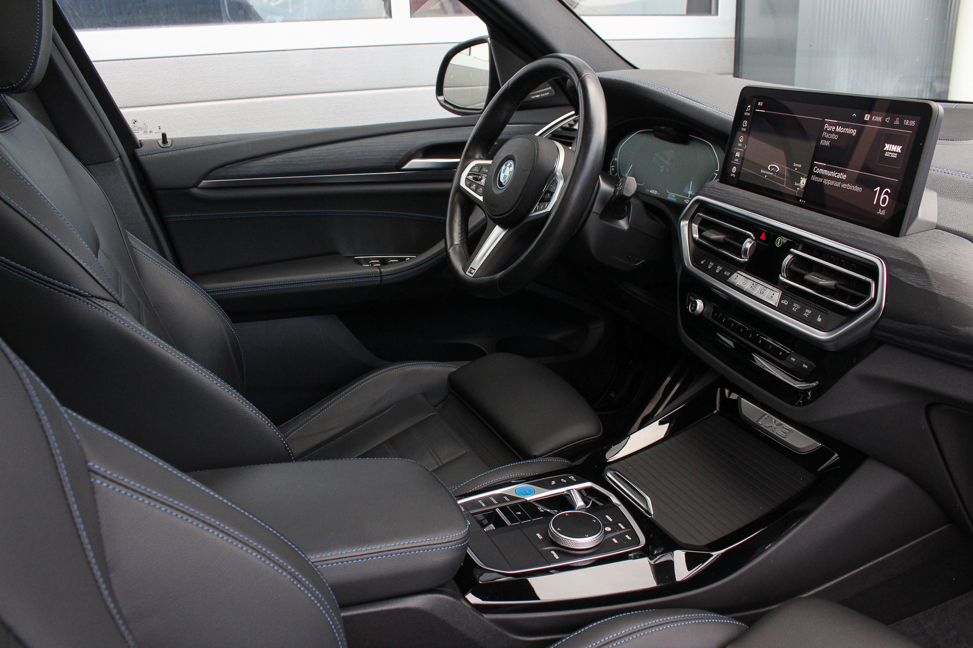 Foto van BMW Ix3