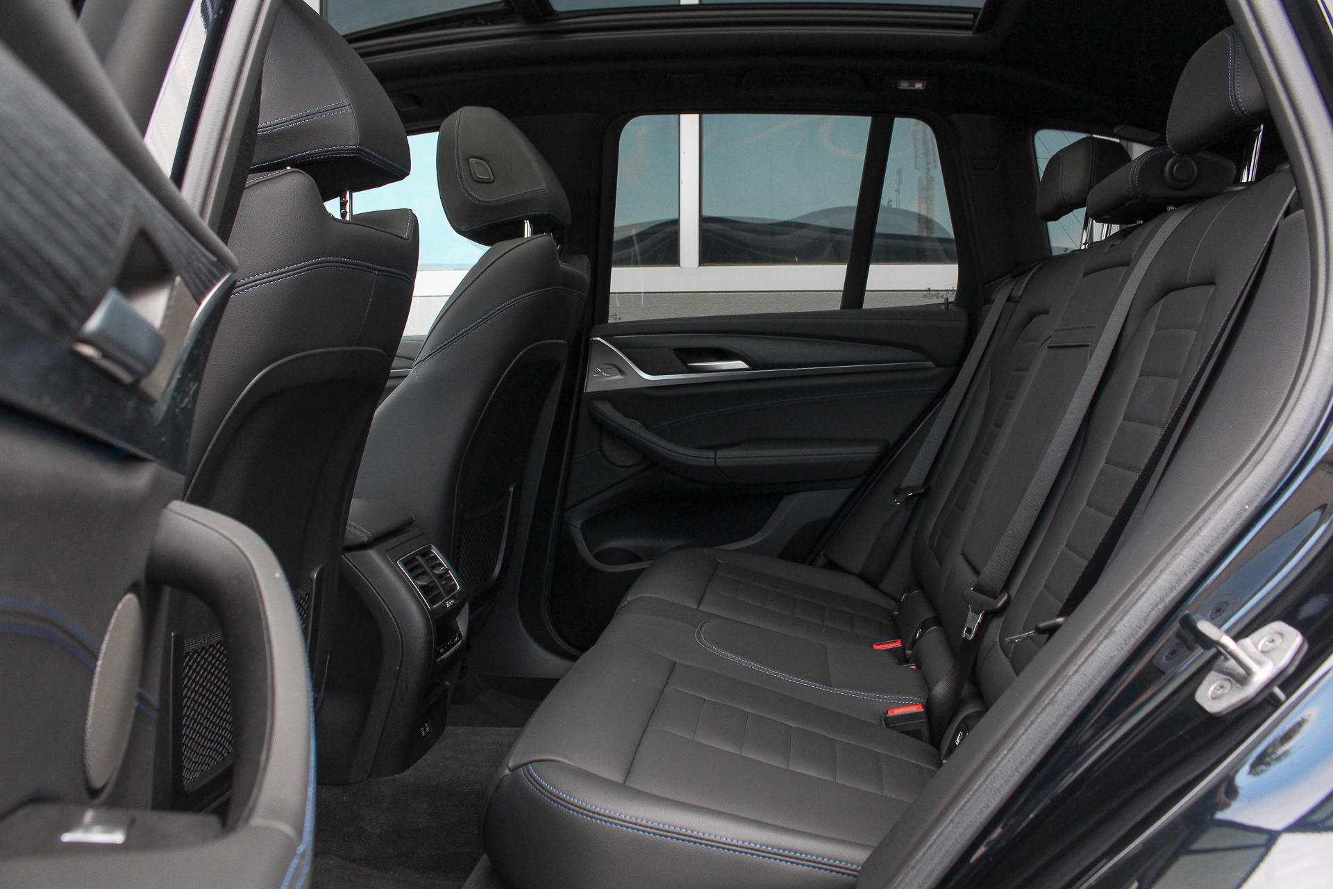 Foto van BMW Ix3