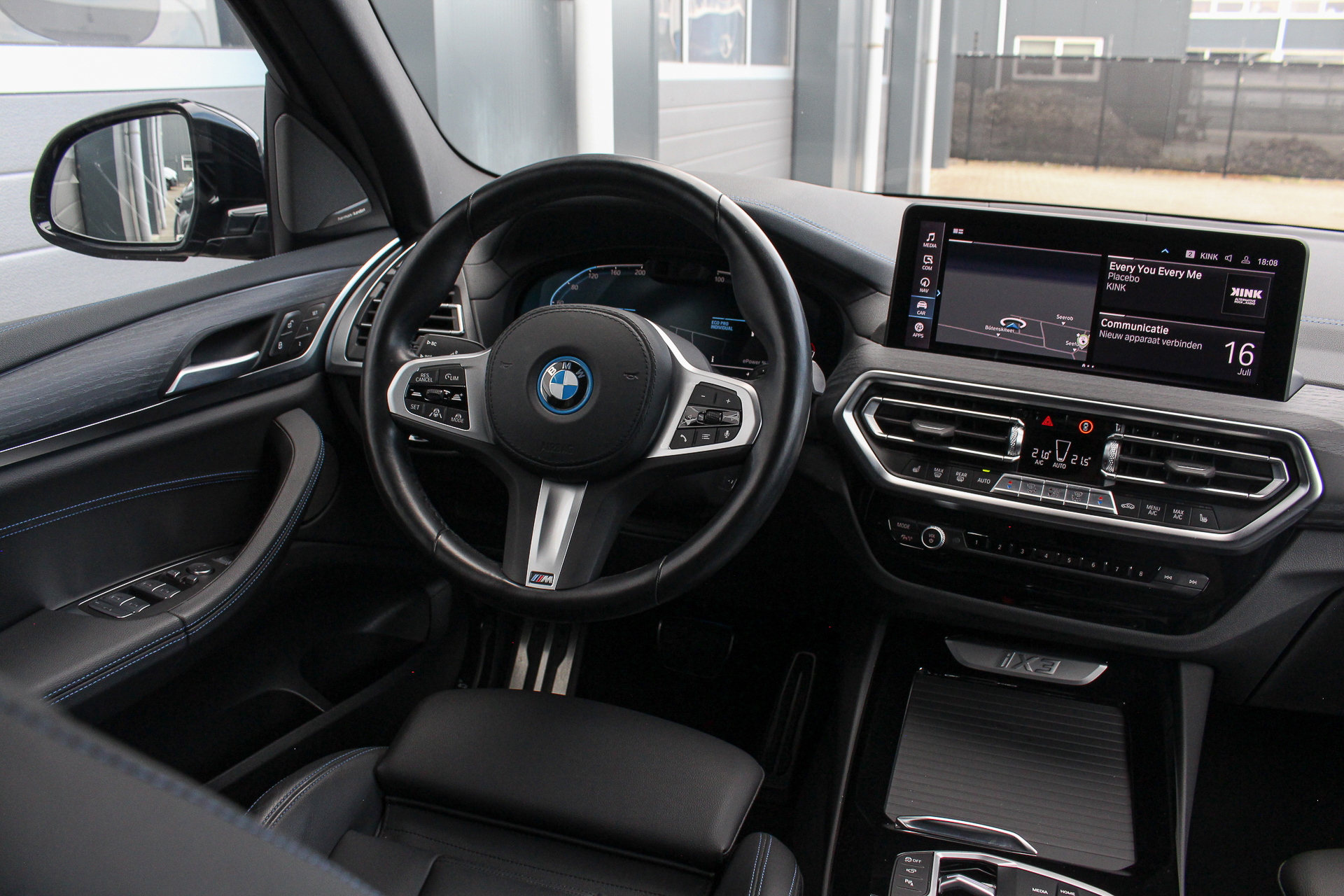 Foto van BMW Ix3