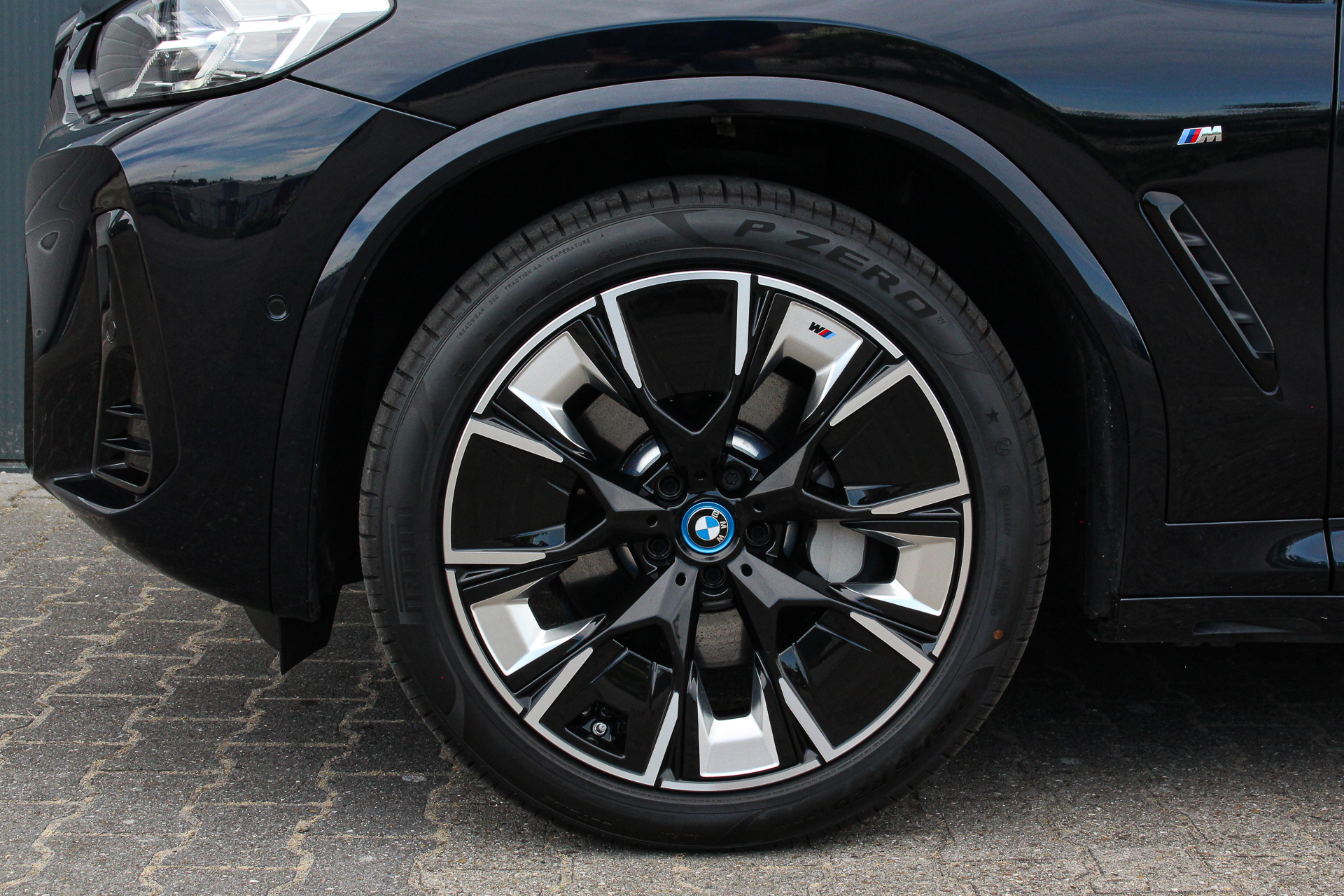 Foto van BMW Ix3