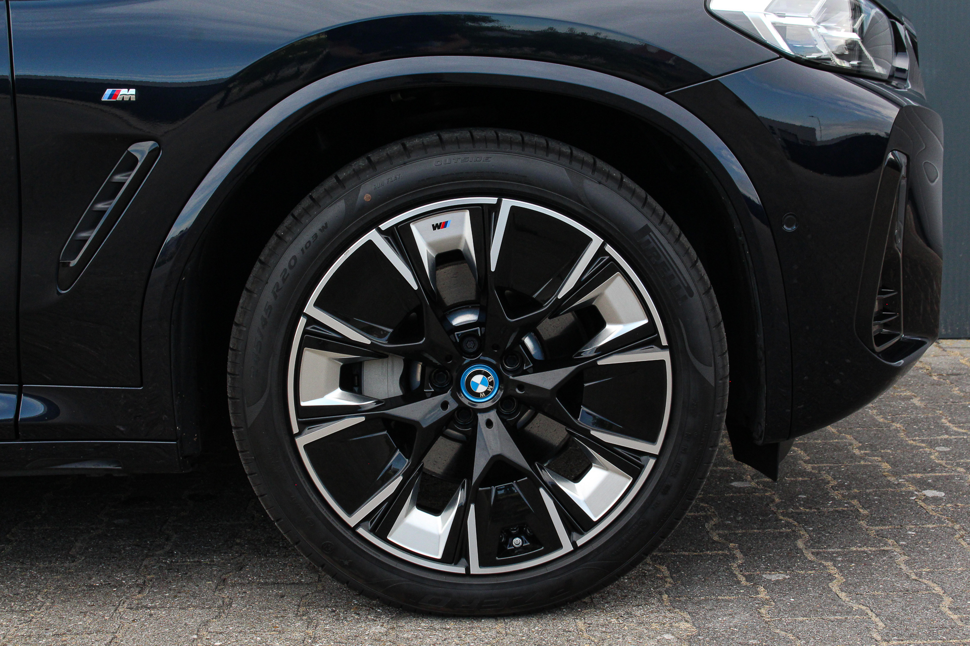 Foto van BMW Ix3