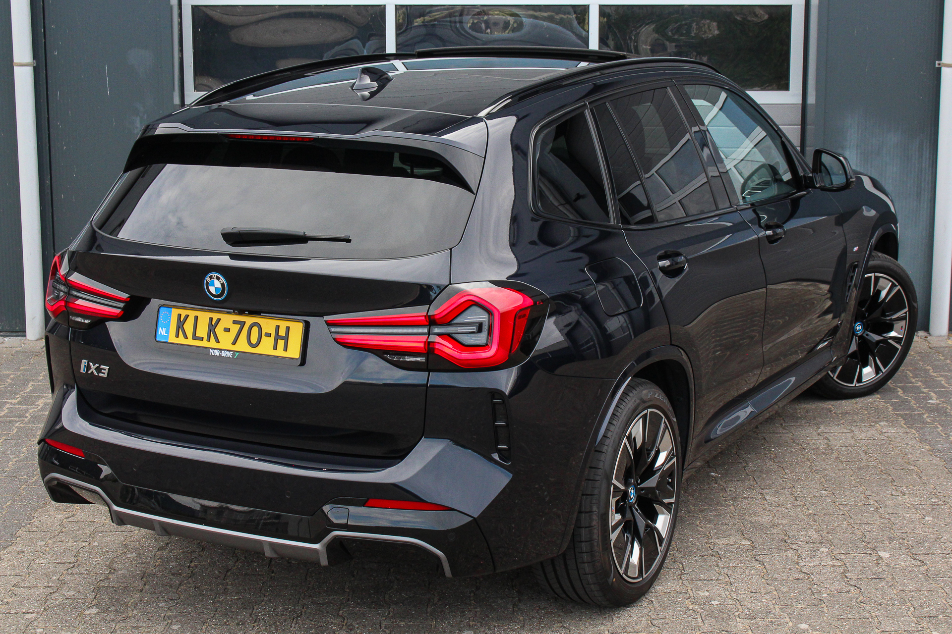 Foto van BMW Ix3