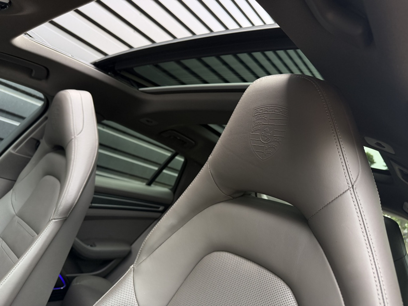 Foto van Porsche Panamera 4 E-hybrid