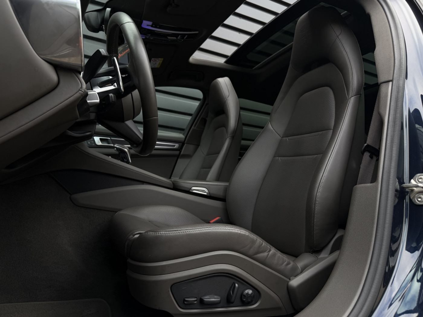 Foto van Porsche Panamera 4 E-hybrid