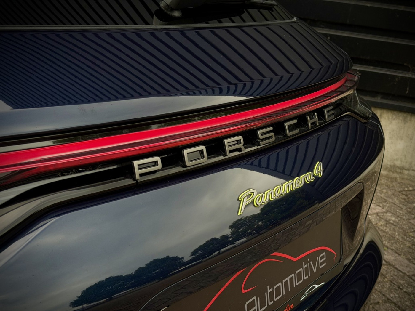 Foto van Porsche Panamera 4 E-hybrid