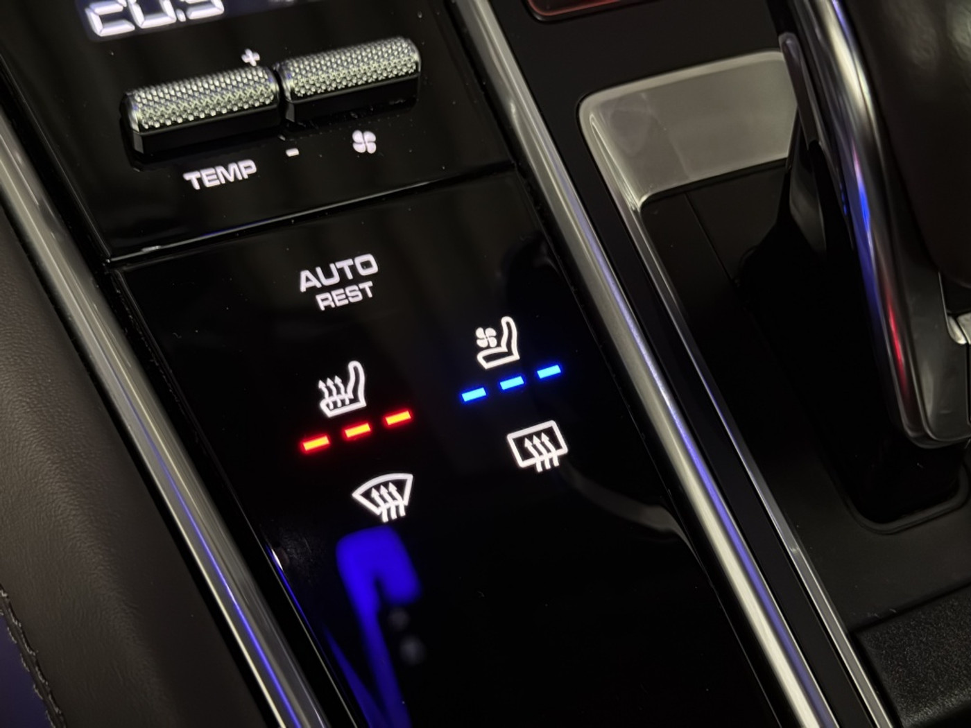 Foto van Porsche Panamera 4 E-hybrid