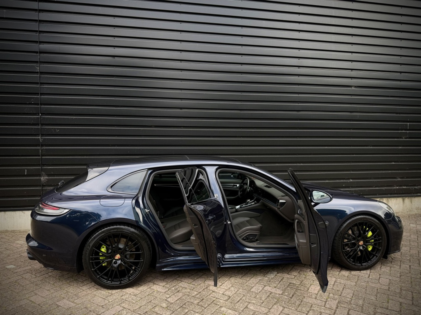 Foto van Porsche Panamera 4 E-hybrid