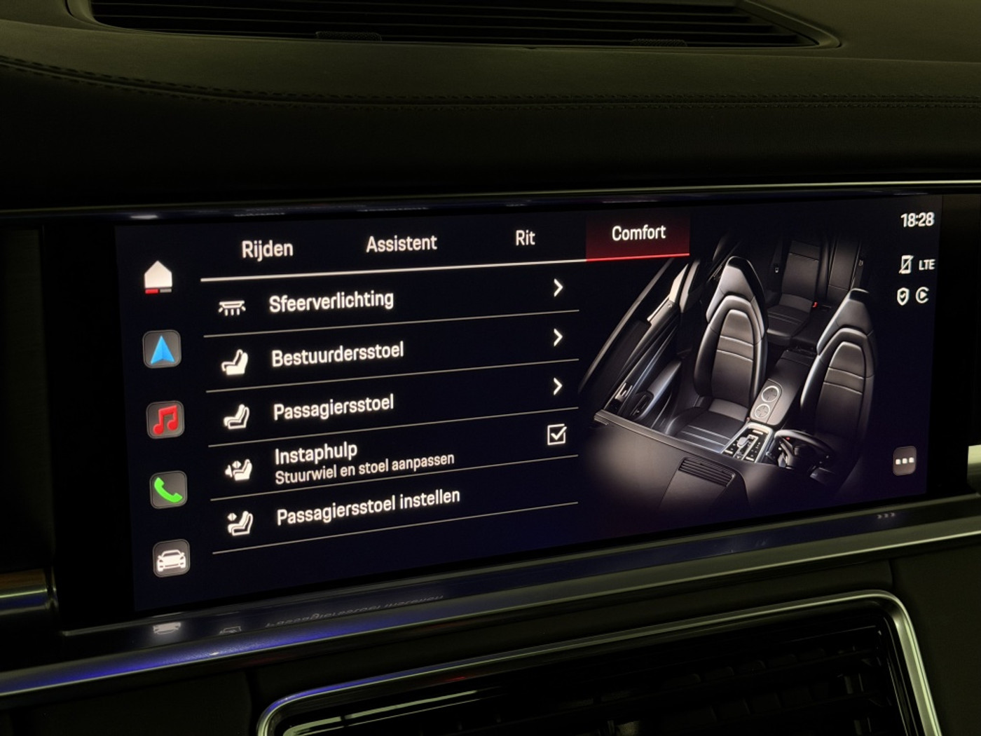 Foto van Porsche Panamera 4 E-hybrid