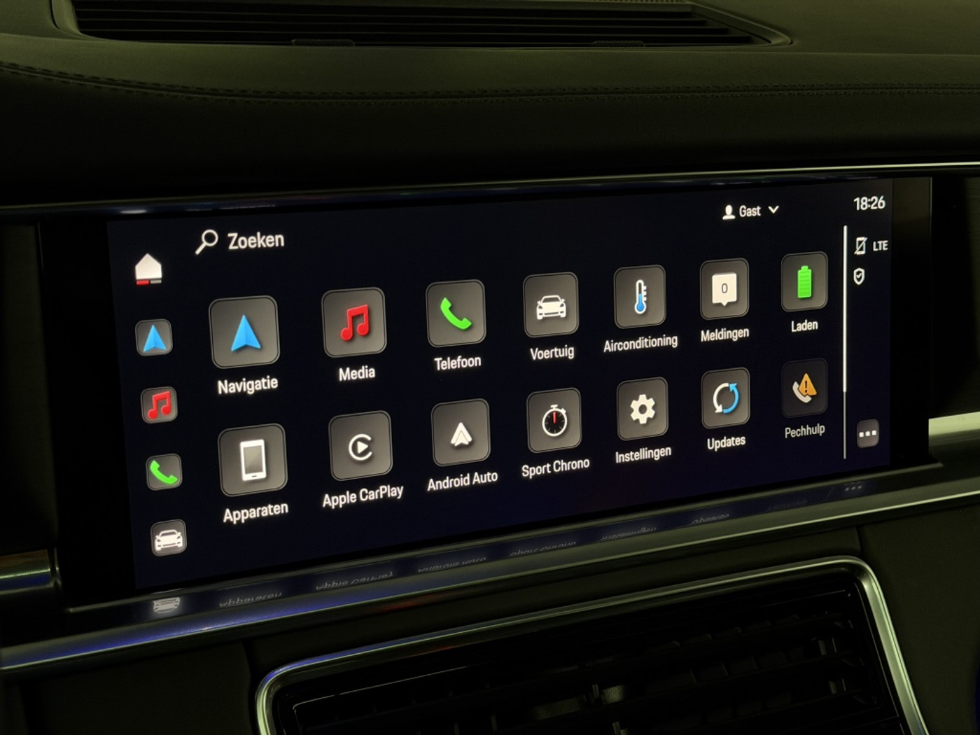 Foto van Porsche Panamera 4 E-hybrid