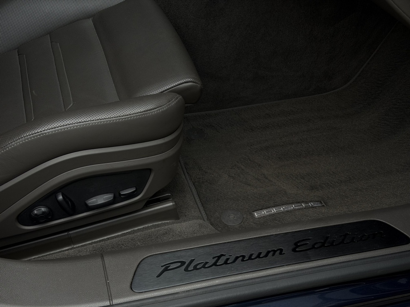 Foto van Porsche Panamera 4 E-hybrid