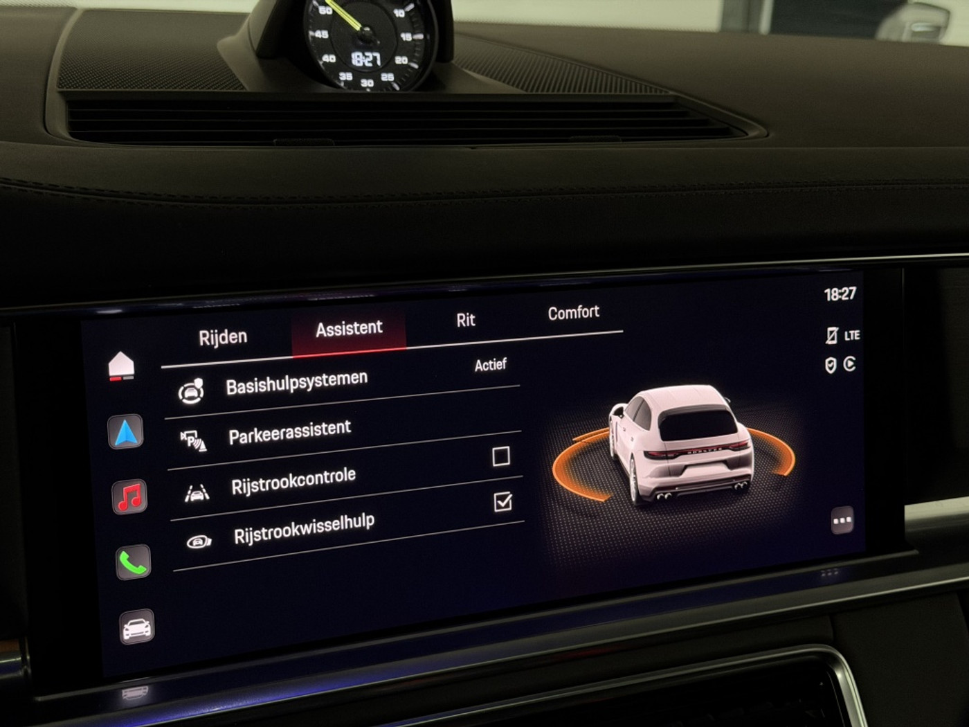 Foto van Porsche Panamera 4 E-hybrid