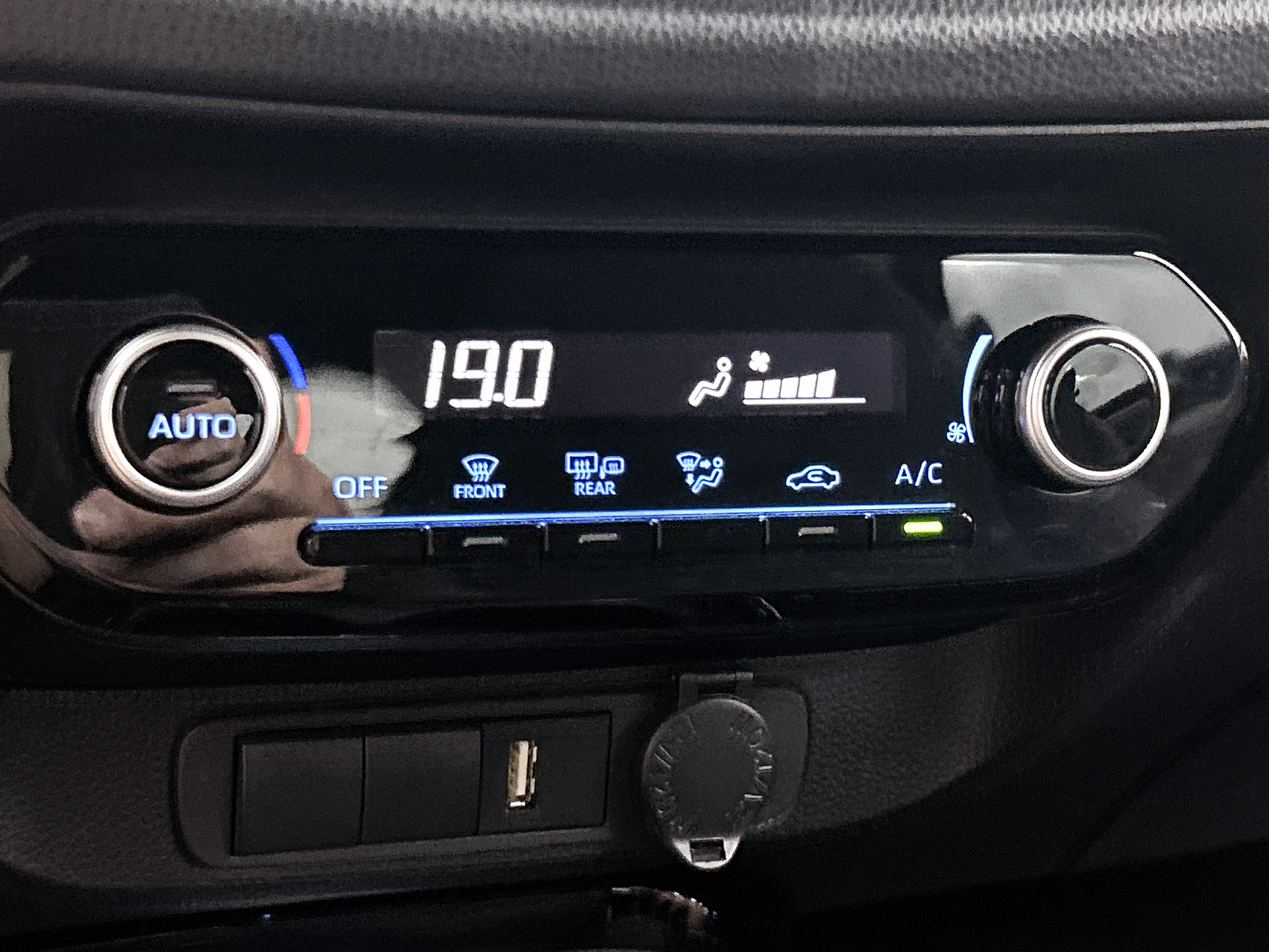Foto van Toyota Toyota Aygo X