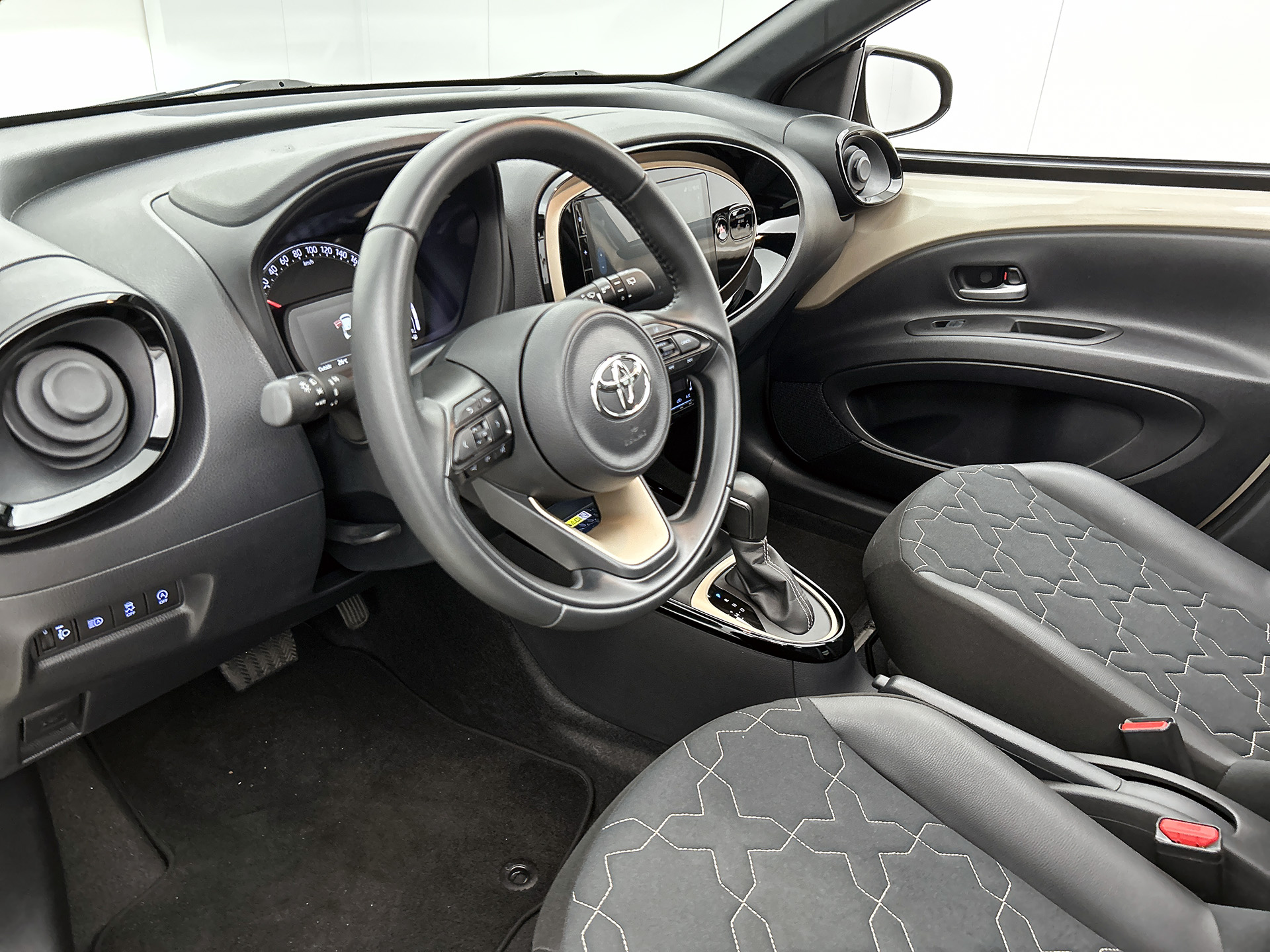 Foto van Toyota Toyota Aygo X