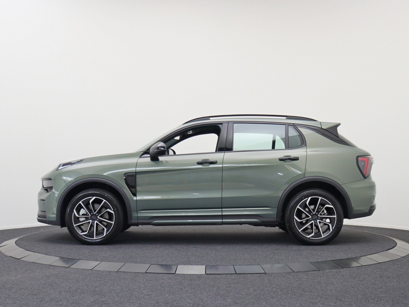 Foto van Lynk&co LYNK & Co 01
