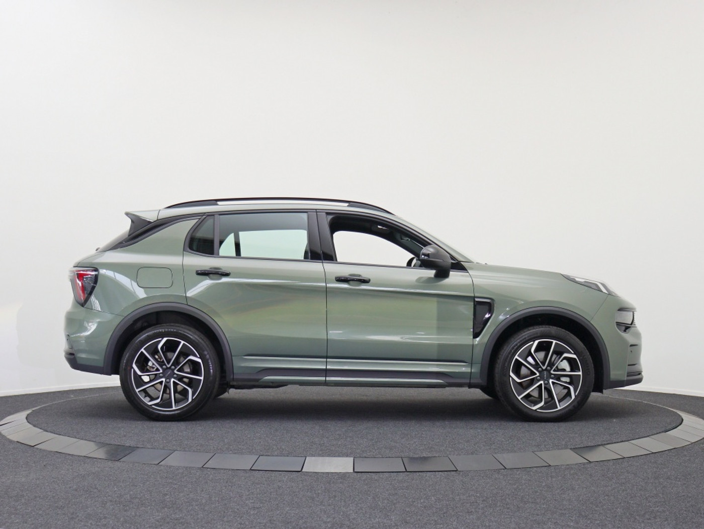 Foto van Lynk&co LYNK & Co 01