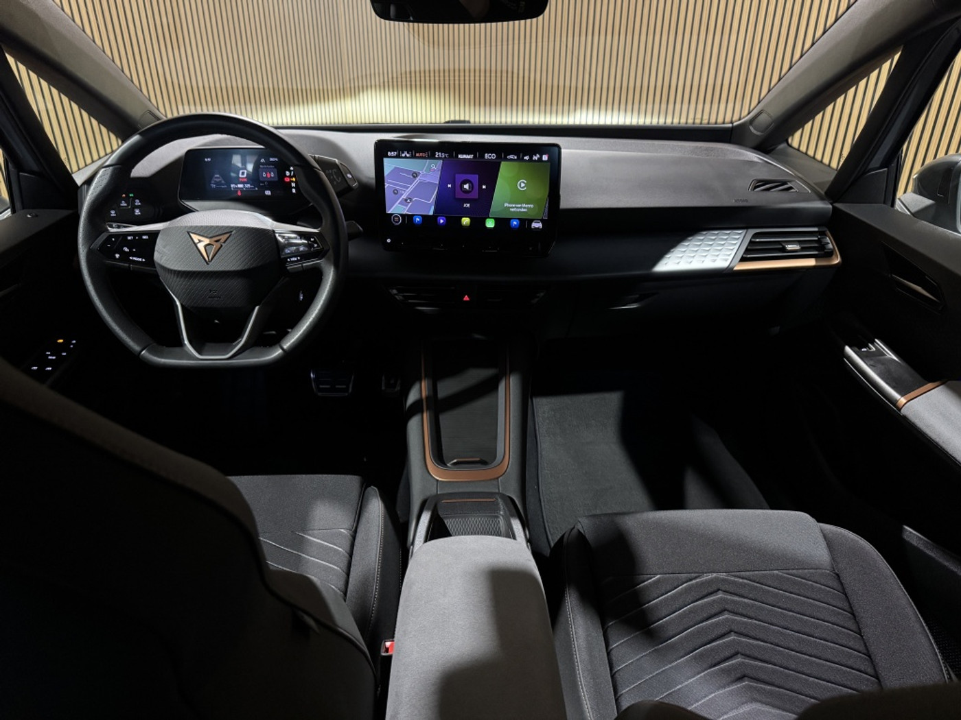 Foto van Cupra Born 150 KW 58/62 KWH