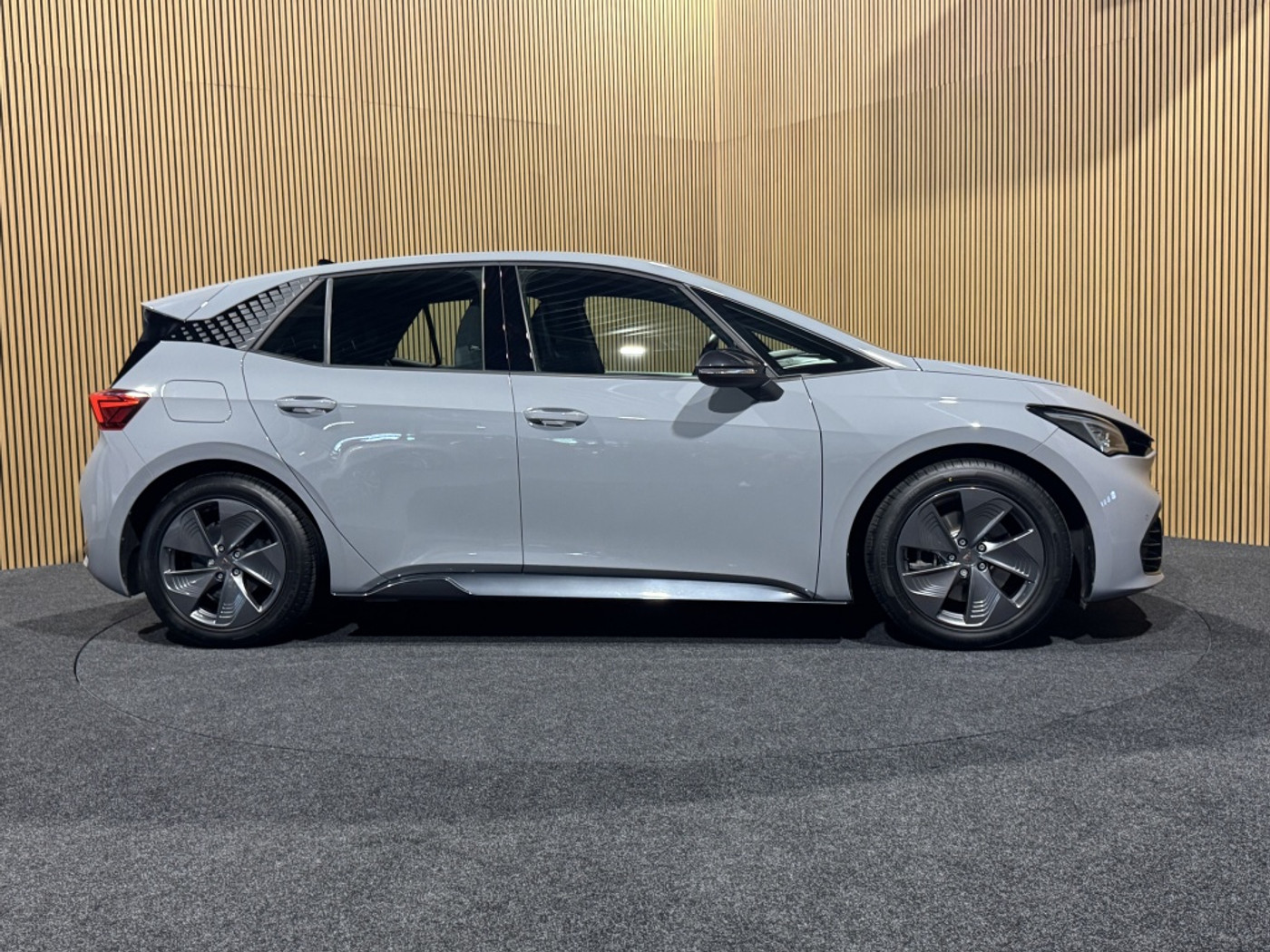 Foto van Cupra Born 150 KW 58/62 KWH