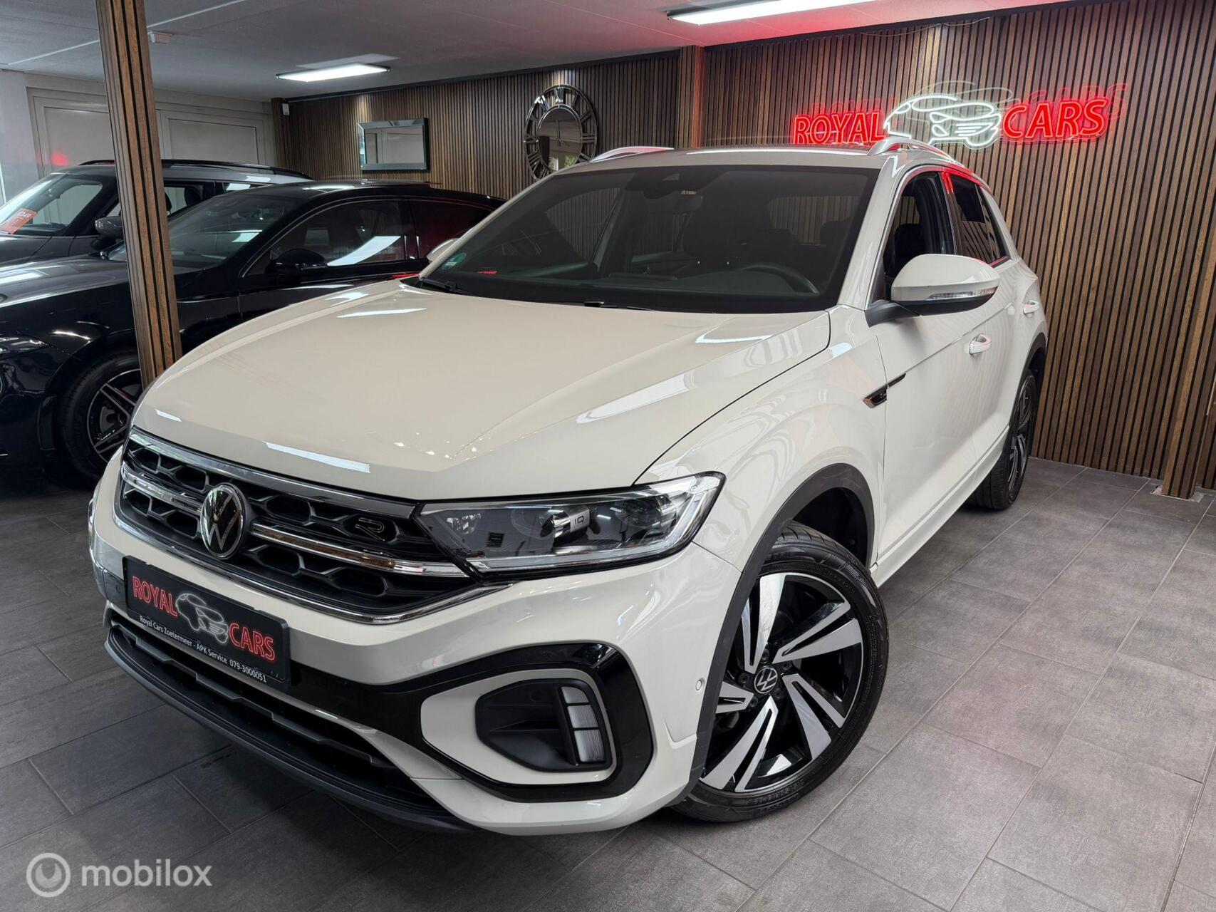 Volkswagen T-roc 1.5 TSI R-Line|Acc|Camera|Carplay|Stuurverw. 2022 - voorkant