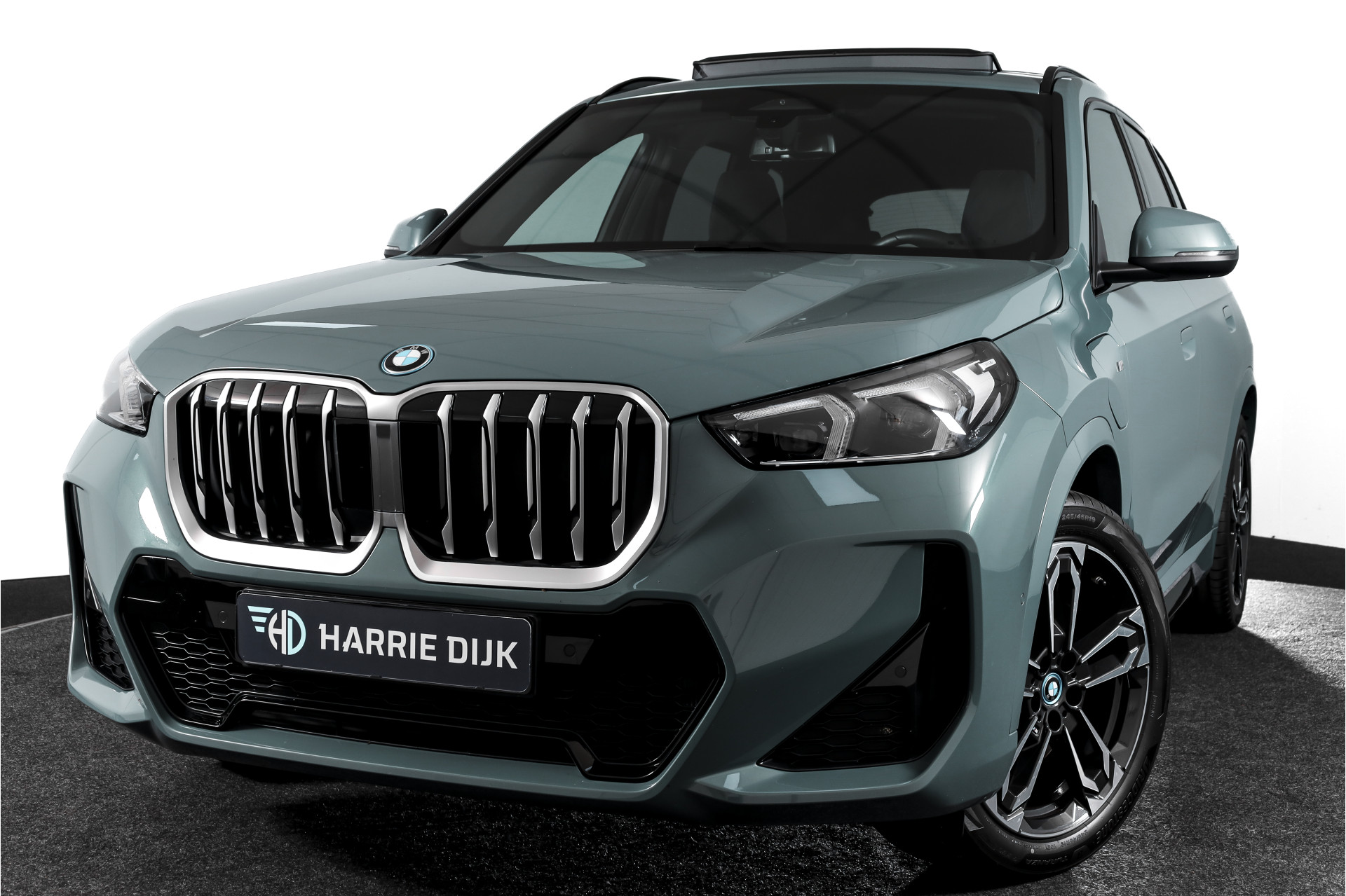 Foto van BMW X1 Xdrive25e