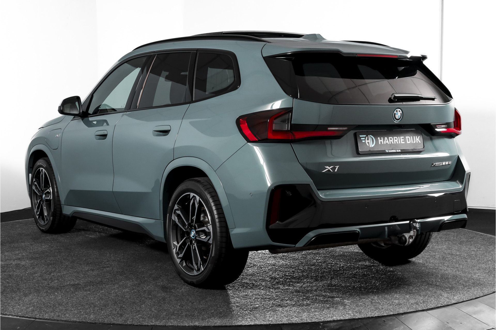 Foto van BMW X1 Xdrive25e