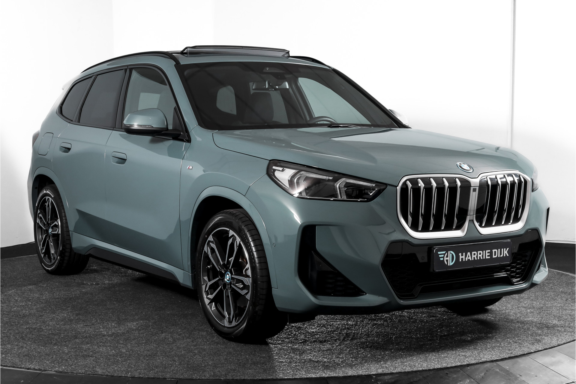Foto van BMW X1 Xdrive25e