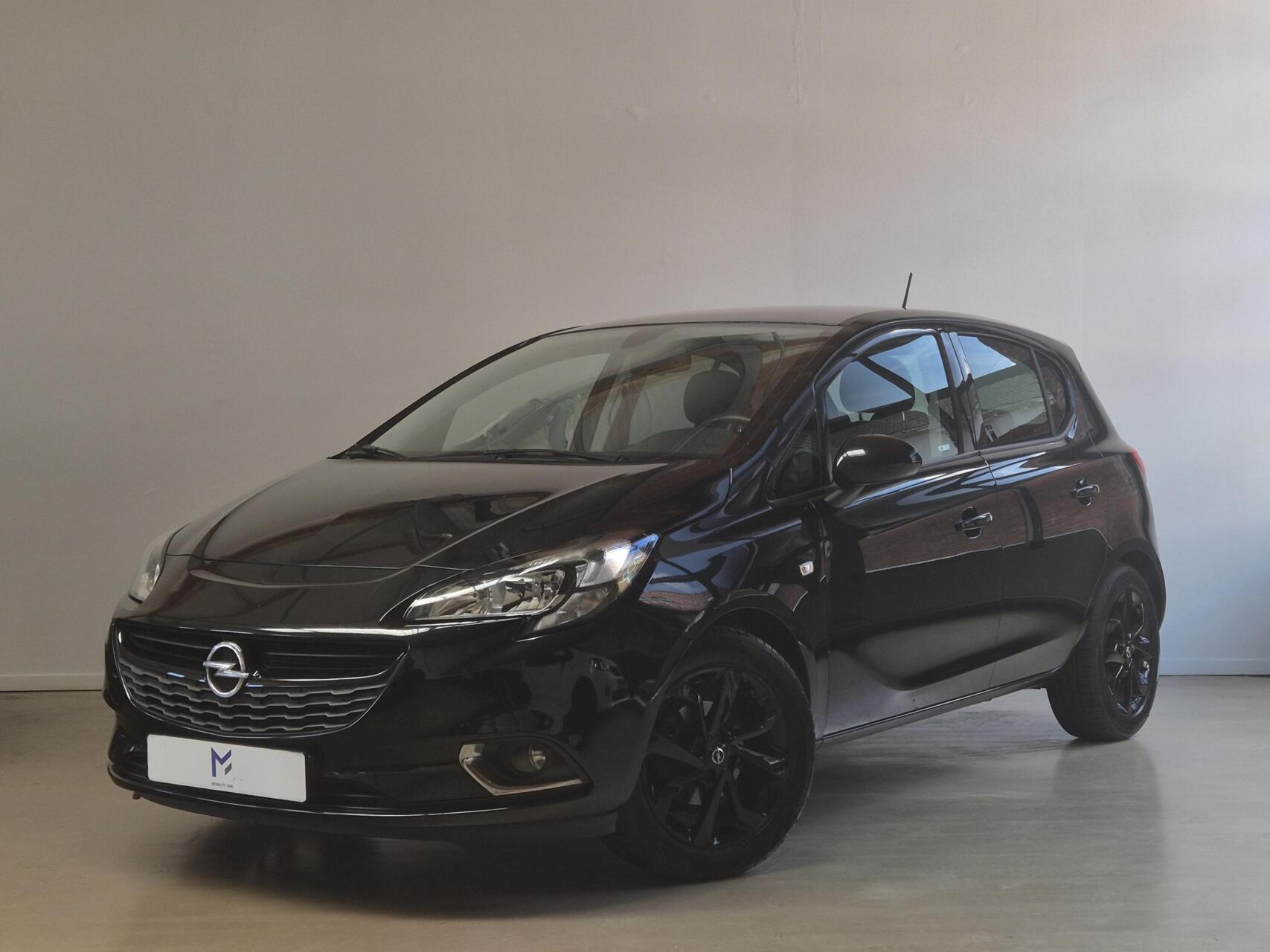 Opel Corsa 1.4 Colour edition / Stuur-Stoelverwarming / Parkeersensoren 2017 - voorkant