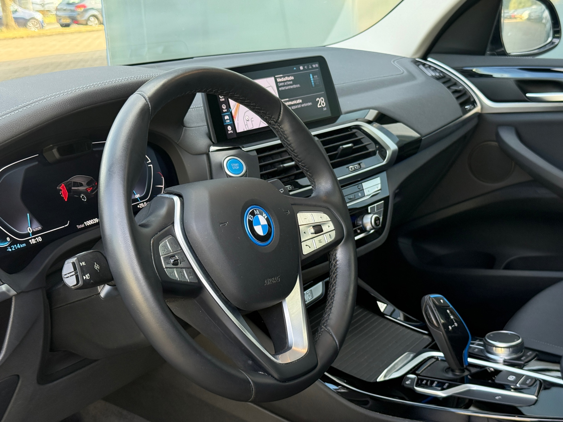 Foto van BMW Ix3