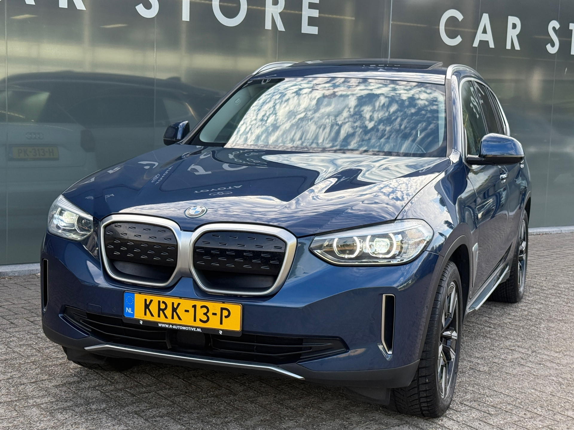 Foto van BMW Ix3