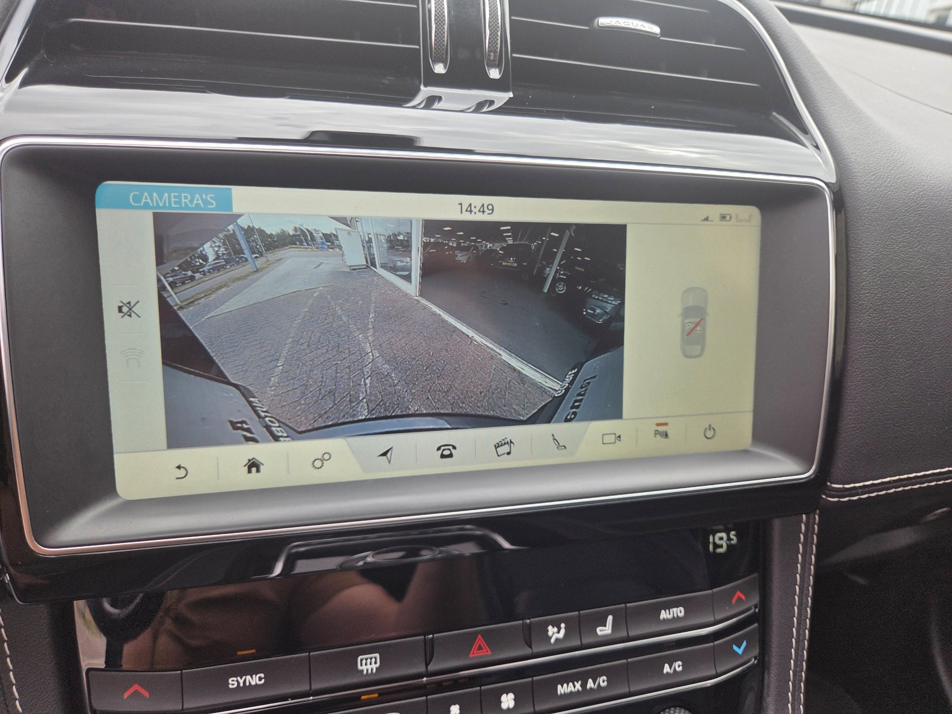 Foto van Jaguar Jaguar F-pace