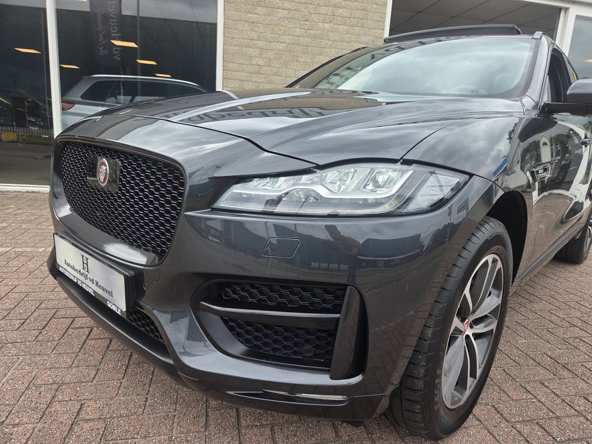 Foto van Jaguar Jaguar F-pace