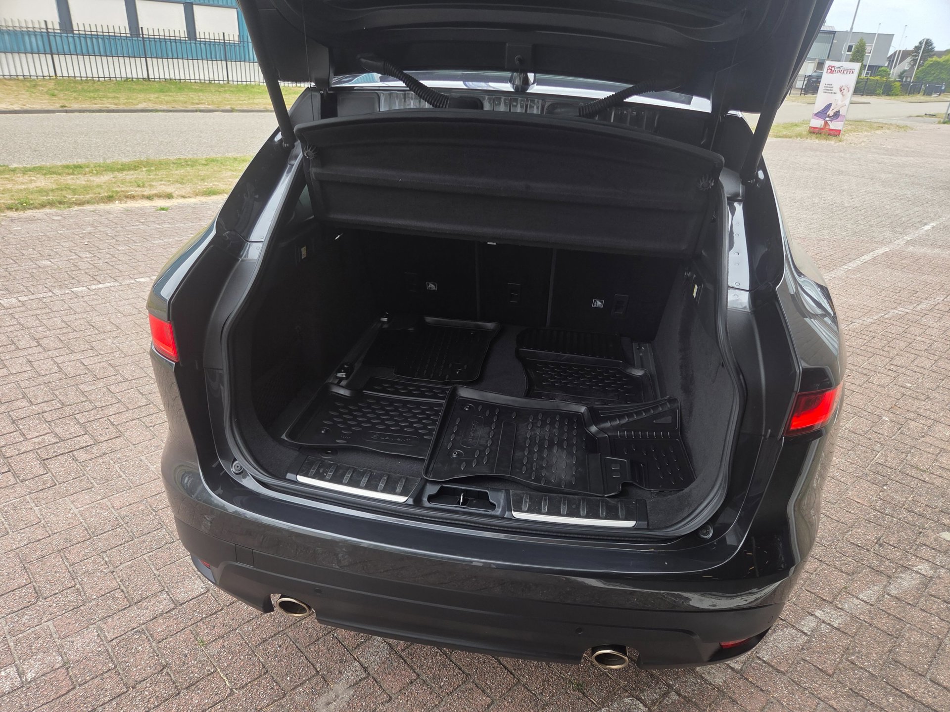 Foto van Jaguar Jaguar F-pace